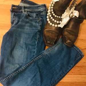 Tommy Bahama Vintage Boyfriend